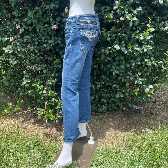 Miss Me Boot Cut Whiskering Factory Faded Low Rise Jeans - Picture 11 of 16